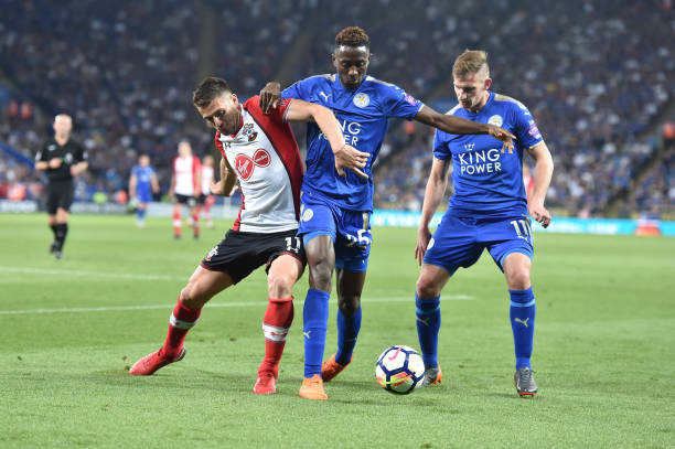 犯规与漏人 犯规与漏人